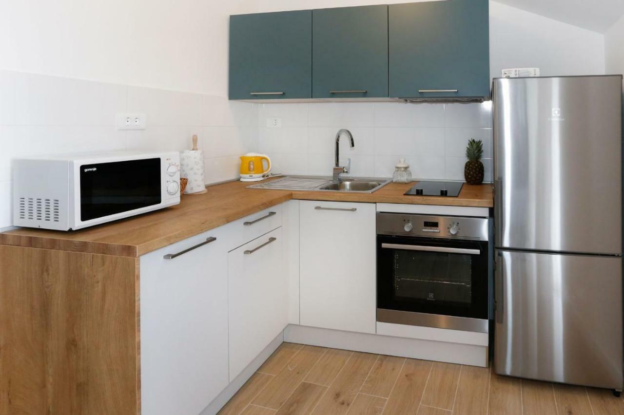Apartments And Rooms Stone House Split Bagian luar foto